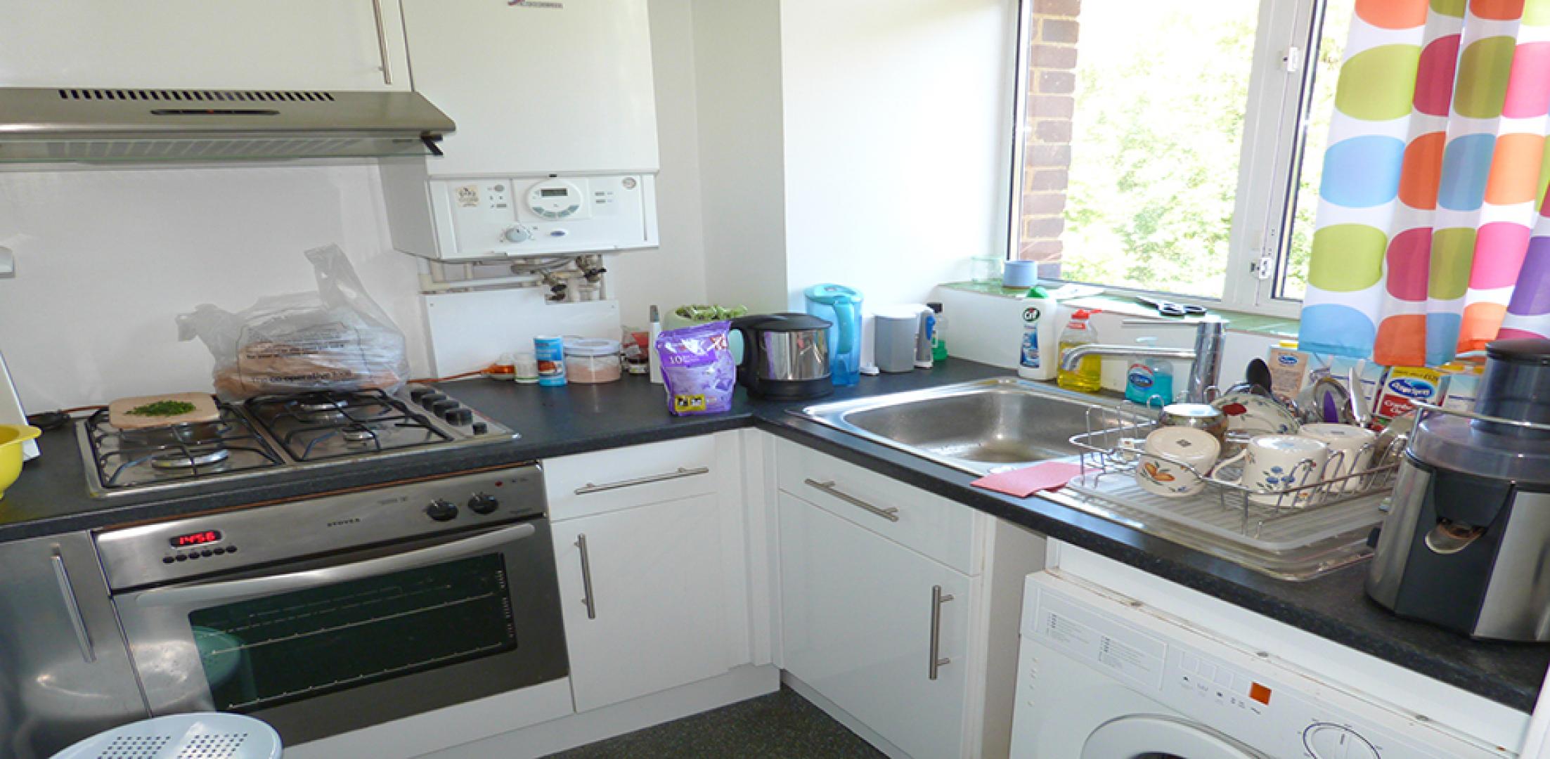 			Studio Apartment, 1 bath, 1 reception Studio			 Galsworthy Close, Cricklewood